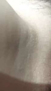 骚逼被扣得翻来覆去